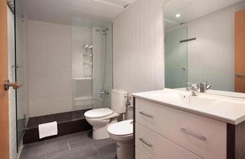 El Coll Apartment | Spacious apartment for families near Park Guell