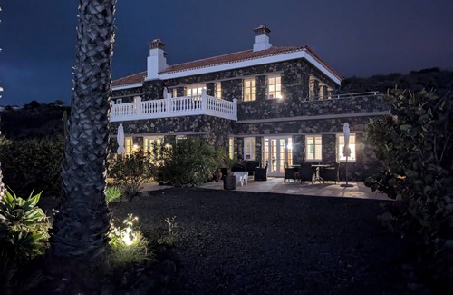 Los Llanos Apartment | Spacious apartment in a quiet location with fantastic sunsets