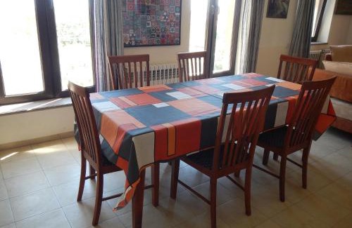 Arabkir Apartment | Spacious apartment in Aygedzor street