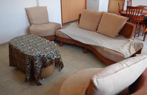 Arabkir Apartment | Spacious apartment in Aygedzor street