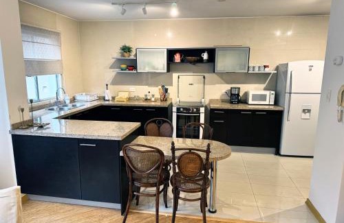 Centro Historico Apartment | Spacious Apartment in Colonial Quito