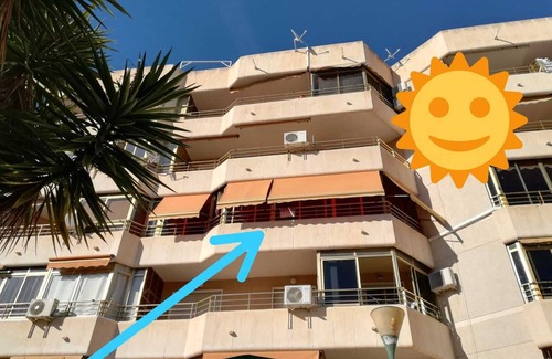 Santa Pola Apartment | Spacious apartment with swimming pool and 2 parking spaces FOR SEASONALS
