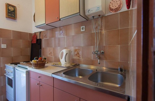 Milcetici Apartment | Spacious apartment with terrace,450 m distant from the beach !