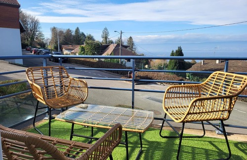 Publier Apartment | Spacious apartment with pool, balcony, parking and wifi in Publier