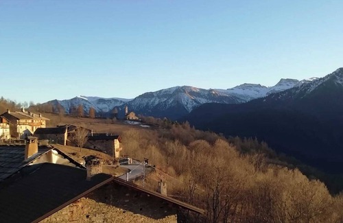 Morinesio Apartment | Spacious apartment with balcony and wonderful view of the mountains.