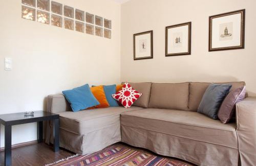 Emin Sinan Apartment | Spacious Balcony Suite Sultanahmet - Aslan Apartments