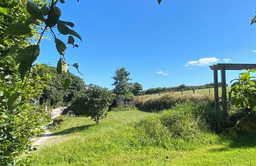 Pelynt House | Spacious barn conversion in quiet 2 acre gardens, Cornwall Coast Lily Cottage