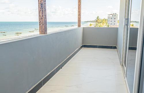 Uroa Apartment | Spacious Beachfront Condo -AC - WIFI, Uroa Escape Zanzibar