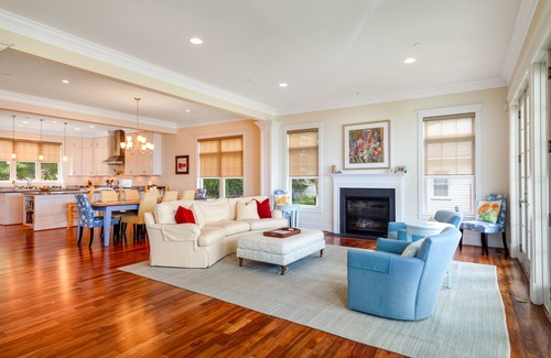 Annapolis House | Spacious beachfront home with decks, gas grill, wet bar, gas fireplace, and W/D