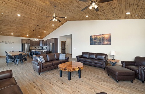 Indian Point House | Spacious by SDC/Private Hot Tub/Community Pools!