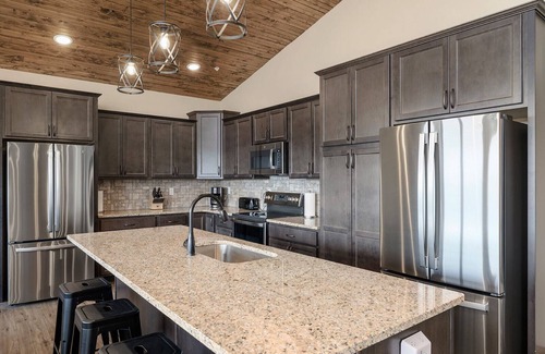 Indian Point House | Spacious by SDC/Private Hot Tub/Community Pools!