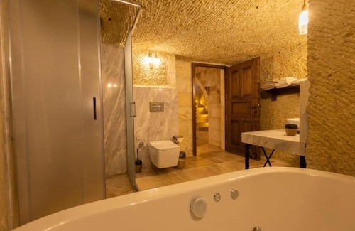 Urgup Hotel | Spacious Cave Room Offering Perfect Family Getaway | Pool Access & Free Parking