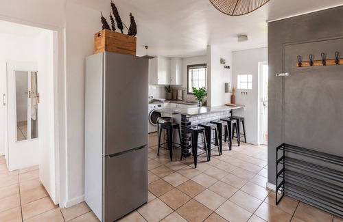 Stellenbosch Apartment | Spacious Central Apartment