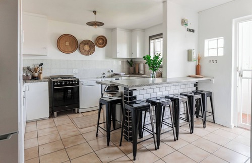 Stellenbosch Apartment | Spacious Central Apartment