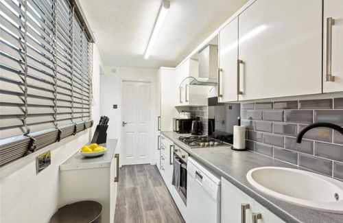 Sneinton House | Spacious & Central Entire Home