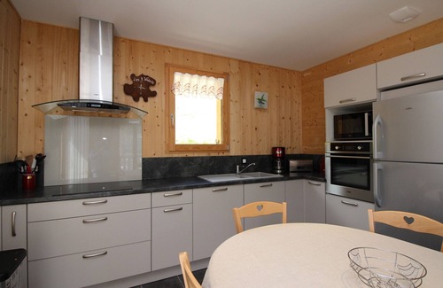 Mont-Dore Ski Chalet | Spacious chalet with terrace, Wi-Fi and parking