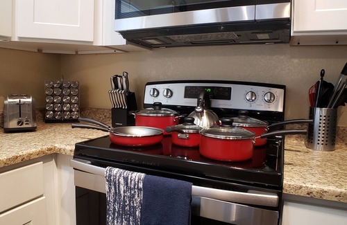 Tucson House | 💖Spacious,Clean&Comfy|King Bed|Carport|AC|PetsOk