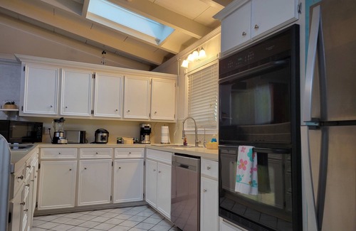 Flour Bluff House | Spacious Coastal Villa W/Heated Pool, Office & Gameroom