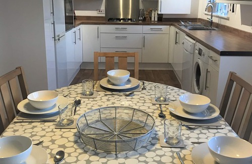 Trearddur Bay House | Spacious, comfortable house 200m from main beach at Trearddur Bay. EV Charger.