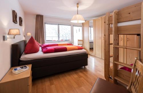 Mittelberg Apartment | Spacious Corner apartment in Aparthotel Kleinwalsertal