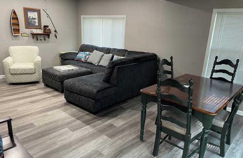 Clear Lake Cottage | Spacious Cottage For Larger Groups