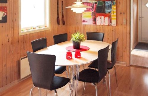 Grønhøj House | Spacious Cottage in Pine - By Traum Ferienwohnungen