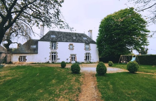 Madre House | Spacious country home ideal for 4 families with kids