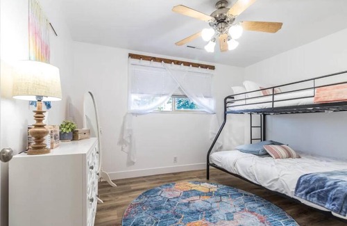 Orem Apartment | Spacious Family Friendly APT with Backyard & Wi-Fi