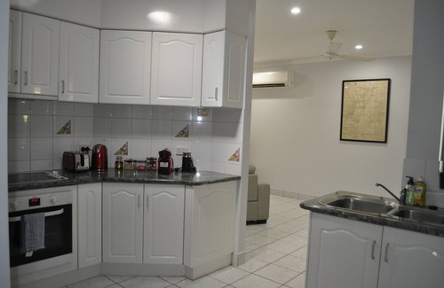 Rosebery House | Spacious family home, 45 minutes to Litchfield National Park