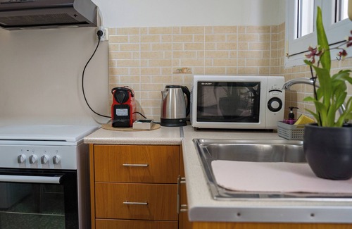 Chios Apartment | Spacious family sized fully equiped condo 5 minutes from centre port and beachn