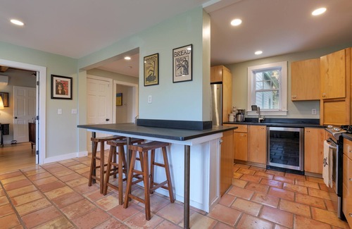 Otter Creek House | Spacious Farmhouse with Mtn Views, quiet. Available year round.