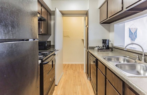 Midland Apartment | Spacious Flat in the Heart of Midland