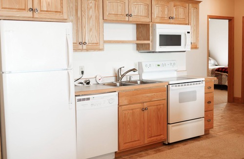 Nevis House | Spacious gathering lake house accommodating up to 20 people