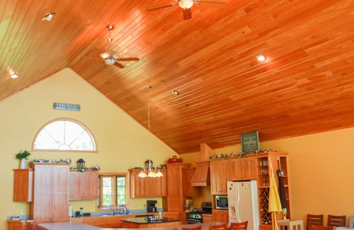 Nevis House | Spacious gathering lake house accommodating up to 20 people