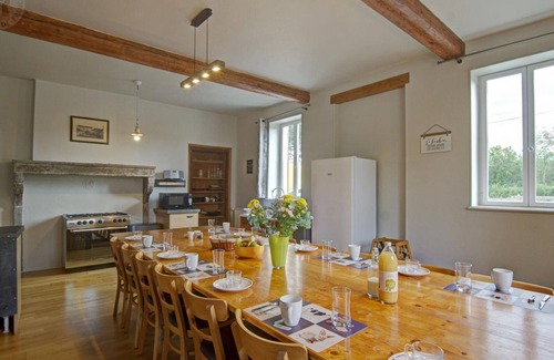 Mornand-en-Forez Cottage | Spacious gîte for 15 with pool and pets allowed