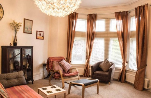 Weston-super-Mare Condo | Spacious Holiday Apartment near the Sea