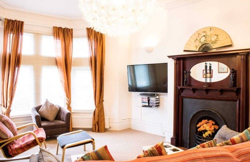 Weston-super-Mare Condo | Spacious Holiday Apartment near the Sea