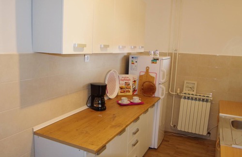 Valdebek Apartment | Spacious holiday apartment in suburb of Pula, Valdebek