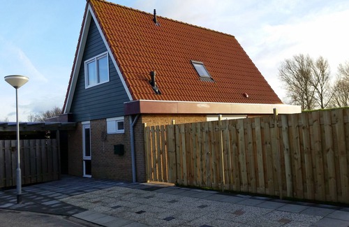 Wolphaartsdijk House | Spacious holiday home on the Veerse Meer in Zeeland