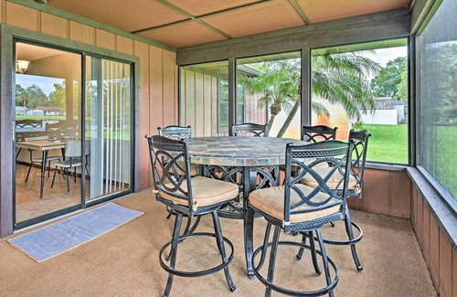 Hidden Lake House | Spacious Home - 5 Mi to Beach & Int’l Speedway!