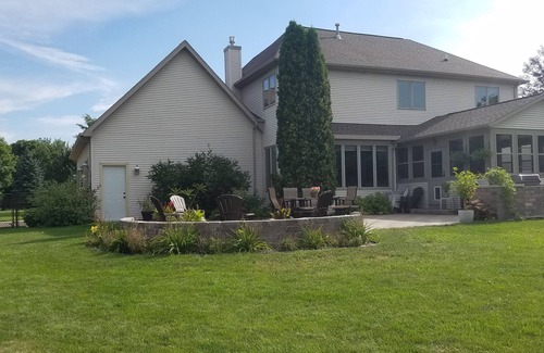 Oshkosh House | Spacious home 5 mile from the EAA grounds.