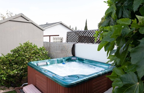 La Mesa House | Spacious Home Away from Home AND guest house