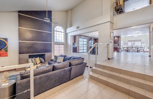 Green Valley North House | Spacious Home free early check-in if available!