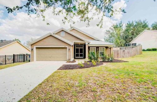 Minneola House | Spacious Home - Heated LED Pool & Ping Pong