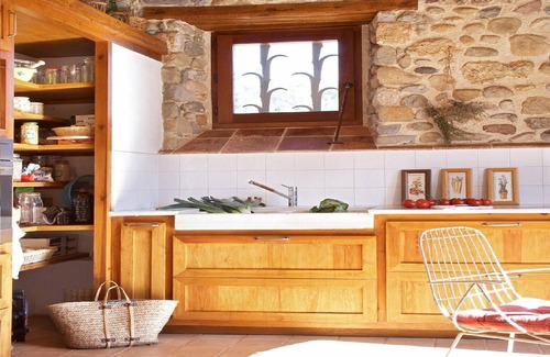 Navata Villa | Spacious Home in Navata