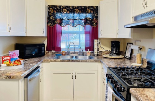 Paducah House | Spacious Home - Two Bedrooms - Close To Downtown