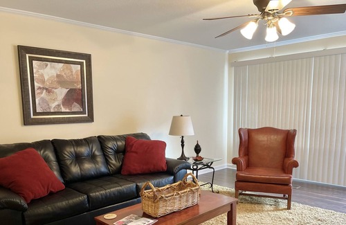 Paducah House | Spacious Home - Two Bedrooms - Close To Downtown