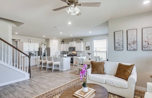 Midland House | Spacious Home w/Office & Yard in Midland-Odessa!