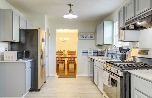 Decatur House | Spacious Home w/Patio: 8 Mi to Dtwn Decatur