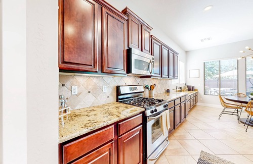 Sonoran Foothills House | Spacious home with private heated pool, pool spa, grill, pool table, backyard